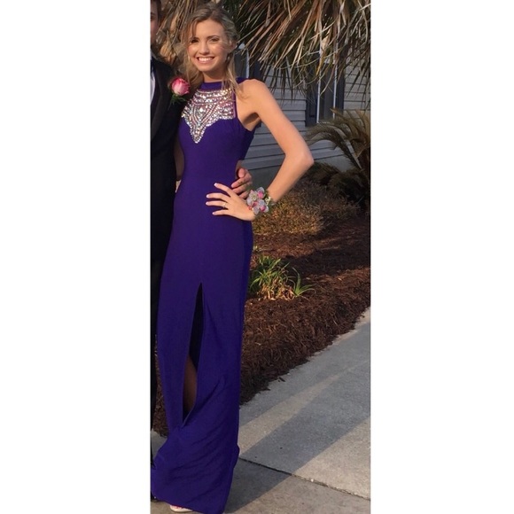 Prom dress - Picture 2 of 6